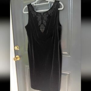 LAURA ASHLEY Vintage 90s 80s Velvet Gothic Embroidered Dress Size 12